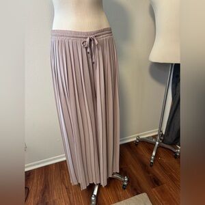 Wide leg pleated chif pants